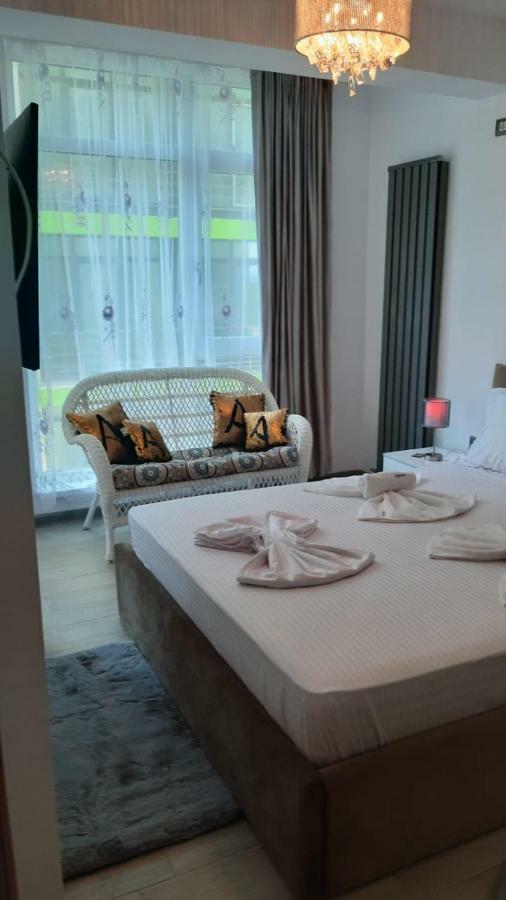 Antonia Alezzi Beach Resort Неводарі Екстер'єр фото