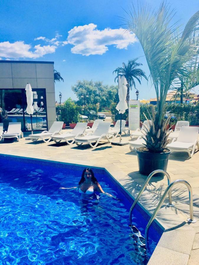 Antonia Alezzi Beach Resort Неводарі Екстер'єр фото